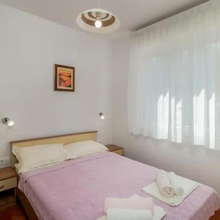 4 Bedroom Amazing In Semesterbostad