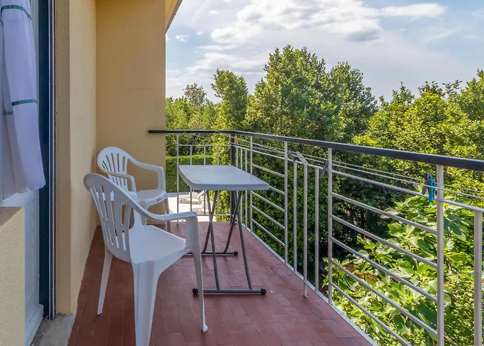 4 Bedroom Amazing In בית נופש *