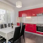 Дом отдыха 4 Bedroom Amazing In