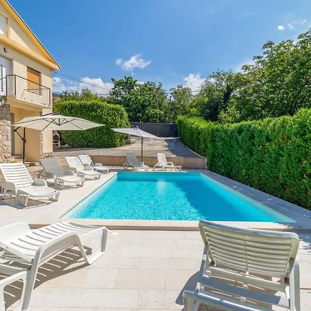 4 Bedroom Stunning In Feriehus Jadranovo