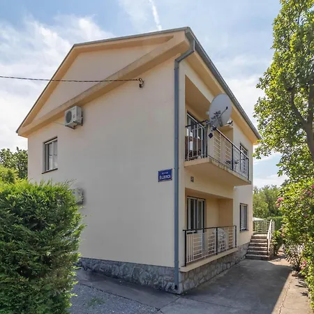 Casa vacanze 4 Bedroom Amazing In *